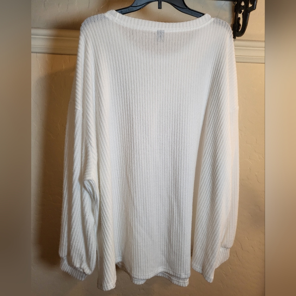 White Ribbed Sweatshirt - Picture 2 of 3